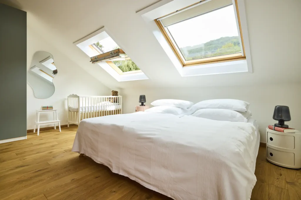 Zweites Schlafzimmer im Steinhaus, Obergeschoss. foto: Lena Kirchner